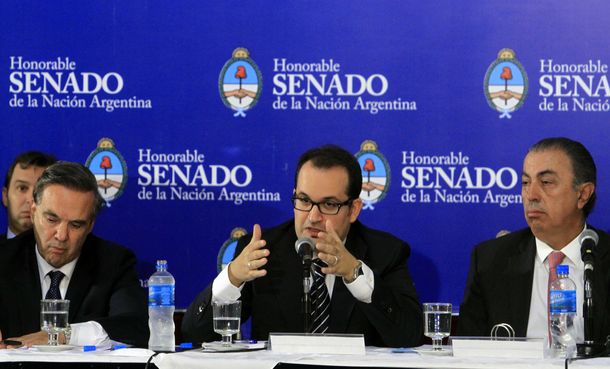 El Senado suspendió la sesión de mañana para debatir el pliego de Carlés