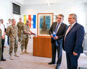 El Presidente dio instrucciones a las Fuerzas Armadas y repasó las tareas de prevención y control