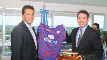 massa se reunio con el embajador de los ee.uu. massa se reunio con el embajador de los ee.uu.