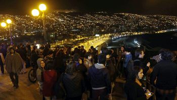 al menos ocho muertos y un millon de evacuados por el terremoto en chile al menos ocho muertos y un millon de evacuados por el terremoto en chile