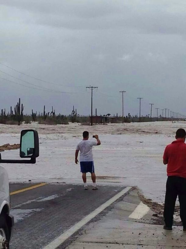 Hay tres desaparecidos en México tras el paso de la tormenta tropical Polo