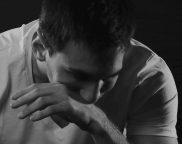 Messi llora en una campaña contra la violencia en el fútbol