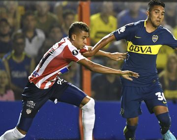 ¡A lo Riquelme! La jugada de Bebelo Reynoso que recordó a Román