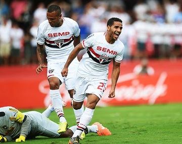 ¿El sucesor de Dani Alves? Así juega el nuevo compañero de Messi en el Barcelona