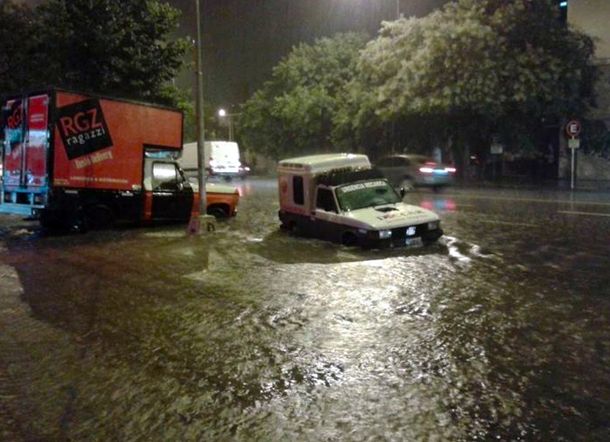 Las fotos de la inundación en Mar del Plata