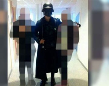 El loco del sable atacó a chicos de piel negra