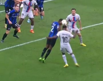 Arde Barcelona: bronca por el polémico penal que no le cobraron ante Inter