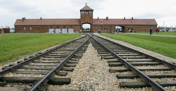 El mensaje del Papa a 70 años de la liberación de Auschwitz