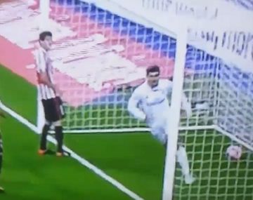 Todos hablan del extraño gesto del portugués