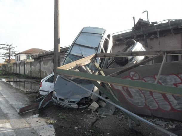 Gran tornado en Italia arrasa la ciudad de Taranto