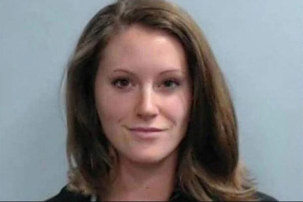 Una docente acosó y tuvo sexo con un chico de 15 años