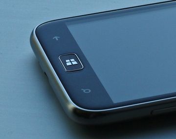 Samsung anunció su primer celular con Windows Phone 8