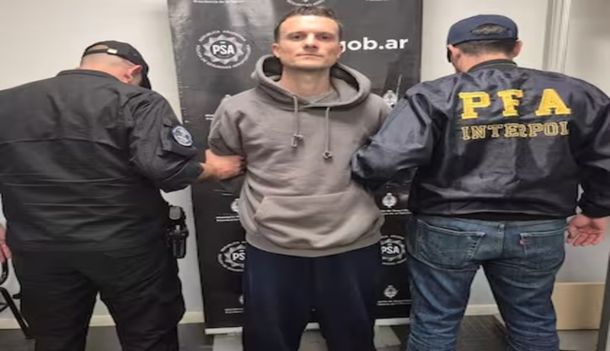Reverter tras su arresto en Argentina Reverter tras su arresto en Argentina