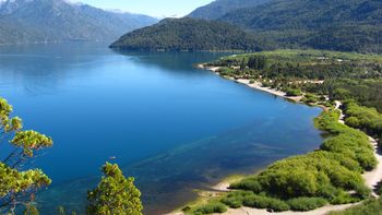 embarazada de 8 meses se salvo nadando y su marido murio atado embarazada de 8 meses se salvo nadando y su marido murio atado