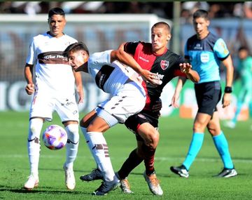 En un partido que tuvo de todo Platense y Newells igualaron 2-2