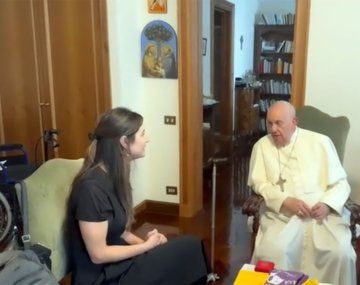 El Papa recibió a la nieta de una de las víctimas de Alfredo Astiz