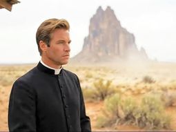 val kilmer resucita gracias a la ia para protagonizar una pelicula sobre un cura: mira el trailer val kilmer resucita gracias a la ia para protagonizar una pelicula sobre un cura: mira el trailer