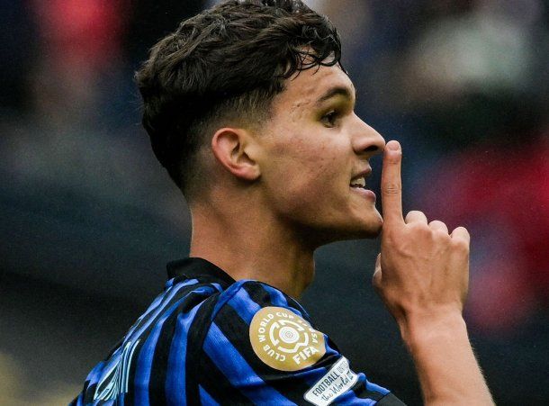 Valentín Carboni. Valentín Carboni.