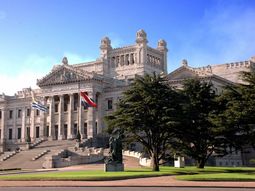 lacalle pou ante el parlamento: 5 claves de la rendicion de cuentas lacalle pou ante el parlamento: 5 claves de la rendicion de cuentas