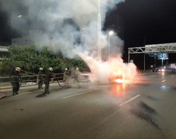 Se incendió un Porsche se en General Paz&nbsp;