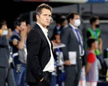 Guillermo Barros Schelotto fue presentado como nuevo DT de Vélez