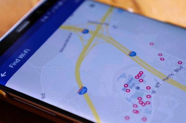 Cómo hacer para encontrar WiFi con Facebook