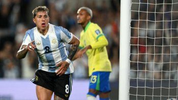 El golazo de Enzo Fernández para el 2-0 de Argentina