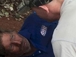 comiendo hormigas, un hombre sobrevivio seis dias en el desierto comiendo hormigas, un hombre sobrevivio seis dias en el desierto