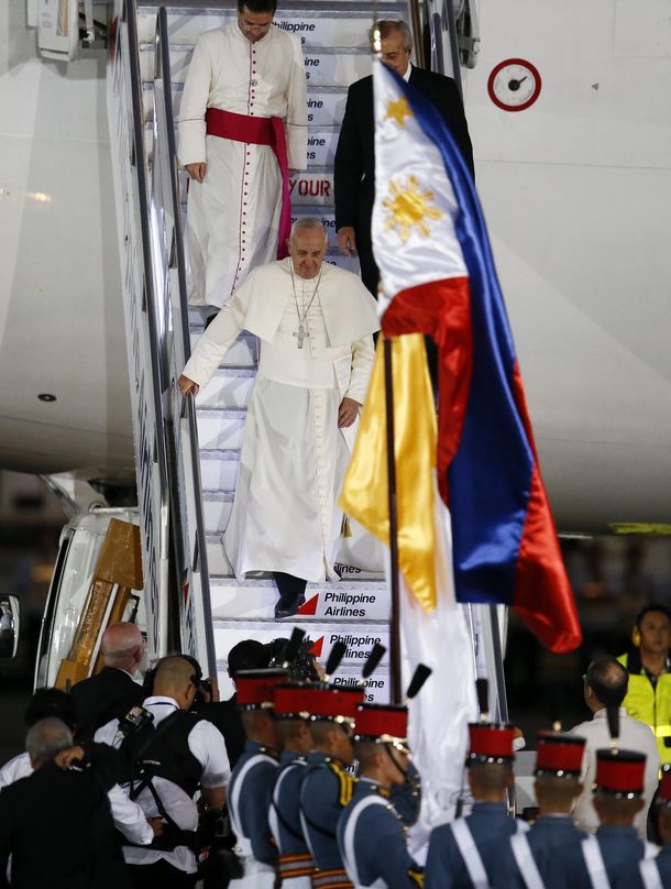 El Papa ya está en Filipinas, el país asiático con más católicos