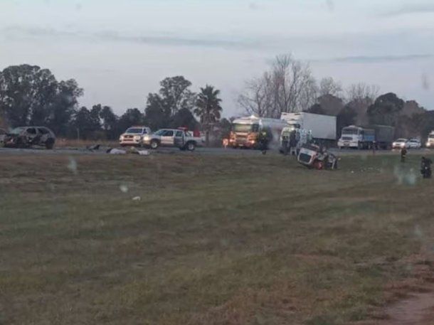 Santa Fe: choque frontal en la Ruta 14 deja tres muertos
