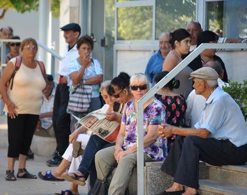 Adelantan el pago a los jubilados