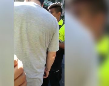 Relato Salvaje en La Plata: furia e insultos a un inspector de tránsito en un control