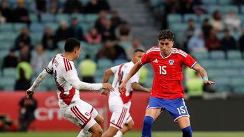 peru desperdicio una chance clave y termino cayendo ante chile en sochi peru desperdicio una chance clave y termino cayendo ante chile en sochi
