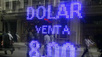 el oficial cotizo estable tras las precisiones del gobierno el oficial cotizo estable tras las precisiones del gobierno