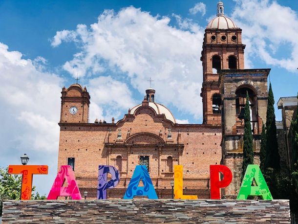 Los mejores pueblos cerca de Guadalajara para una Navidad tranquila: gastronomía, artesanías y experiencias familiares