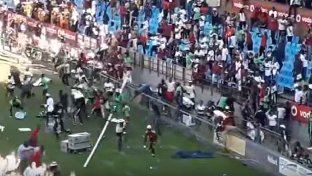 Los hinchas no se bancaron la goleada en contra