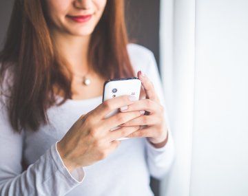 ¿Se vienen las encuestas en WhatsApp?