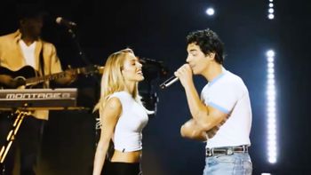tini stoessel sorprendio con los jonas brothers en buenos aires y emociono con un himno de camp rock tini stoessel sorprendio con los jonas brothers en buenos aires y emociono con un himno de camp rock