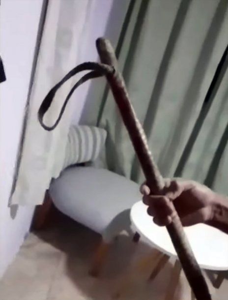 Río Negro: Le pidió al dueño de una cancha vecina que termine con ruidos molestos y la atacó a rebencazos