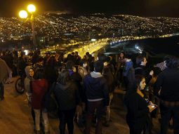 Al menos 8 muertos y un millón de evacuados por el terremoto en Chile