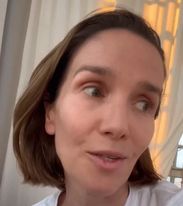 El descargo de Natalia Oreiro tras el video viral en donde no deja que fans saluden a Ricardo Mollo