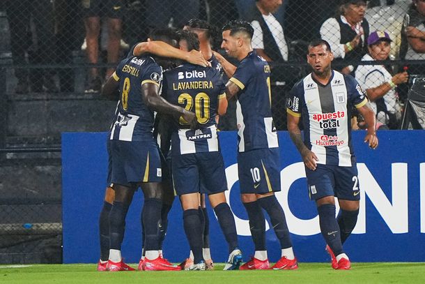 Alianza Lima le ganó a Nacional y será rival de Boca en la Fase 2 de la Copa Libertadores