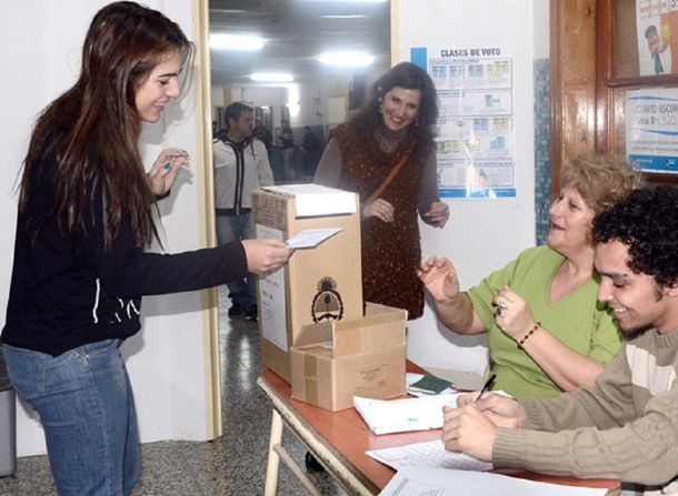 PASO: unos 1.125.500 jóvenes de entre 16 y 18 años podrán votar
