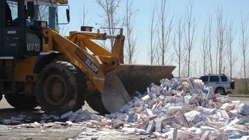 destruyen mas de 2.375.000 paquetes de cigarrillos adulterados destruyen mas de 2.375.000 paquetes de cigarrillos adulterados