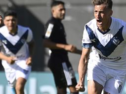 Vélez empató 1-1 ante Deportivo Riestra y es el único puntero