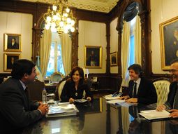 Cristina recibió a Echegaray en la quinta de Olivos