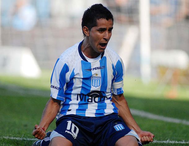 Racing maxi moralez
