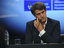 Prat Gay había anunciado el fin del cepo en diciembre de 2015 Prat Gay había anunciado el fin del cepo en diciembre de 2015