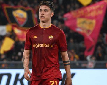 Dybala fue titular en la victoria de Roma sobre Real Sociedad