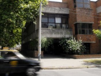 El Instituto Médico Legal de Rosario, donde se realizó la autopsia de la víctima. Foto gentileza: La Capital.